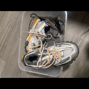 Authentic Womens Size 8 Balenciaga